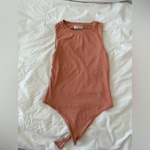Aritzia Pink crew neck contour bodysuit